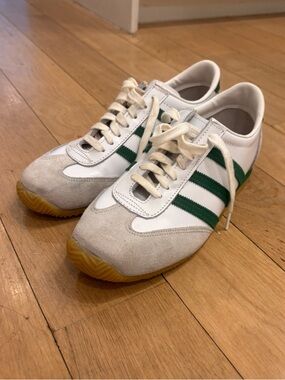 Vintage Classic Low-Profile Sneakers